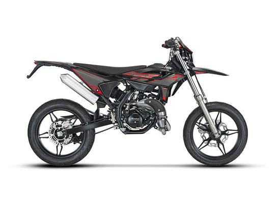 Beta RR MOTARD 2T 50, colore nero, vista laterale su fondo bianco
