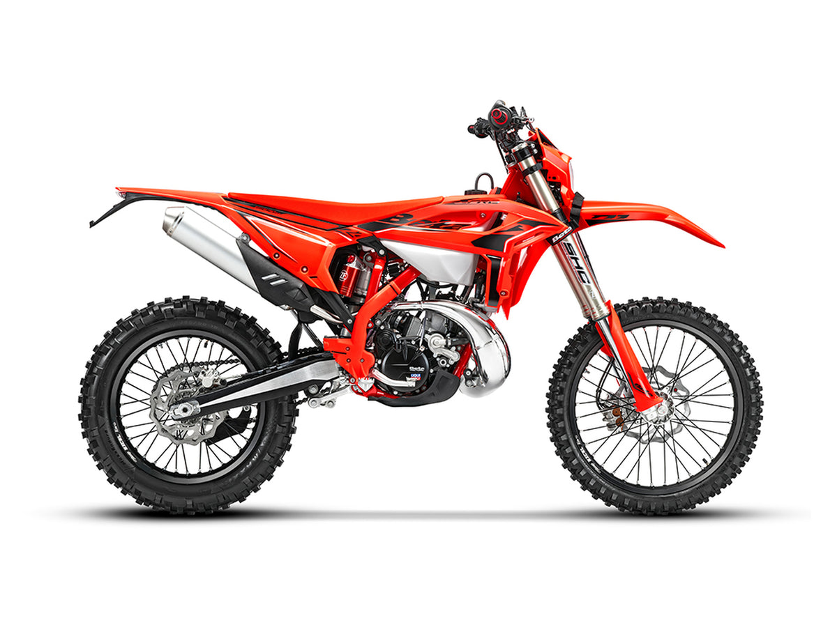 Beta RR X-PRO 2T 200 MY26, colore rosso, veicolo completo