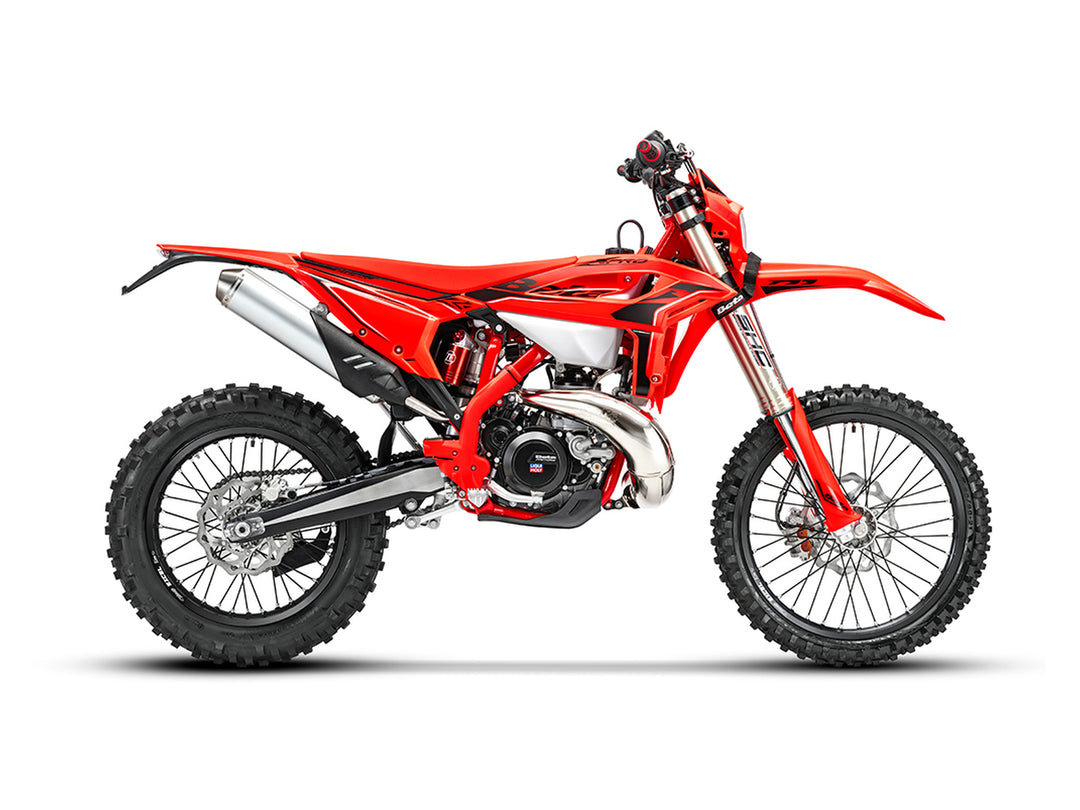 Beta RR X-PRO 2T 300 MY26, colore rosso, veicolo completo