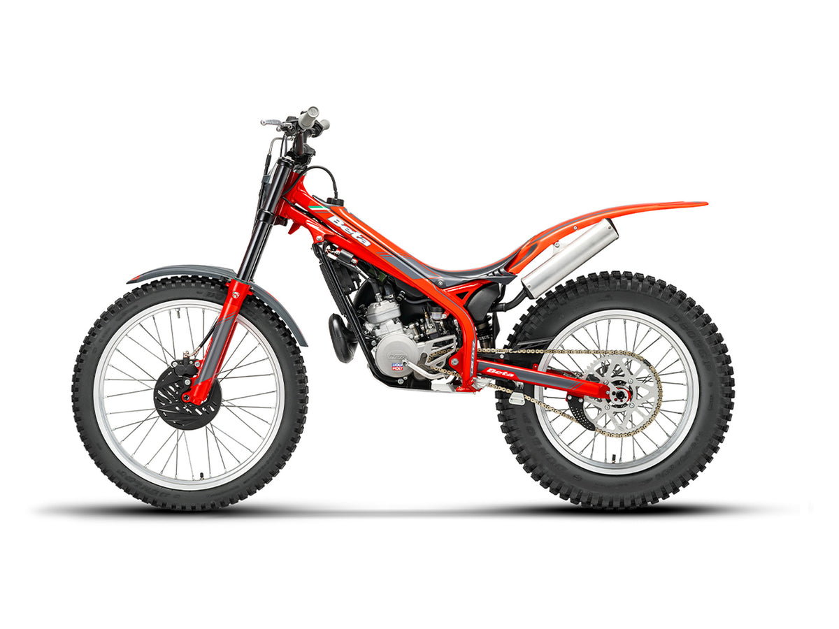 Beta EVO 80 SENIOR, colore rosso, veicolo completo